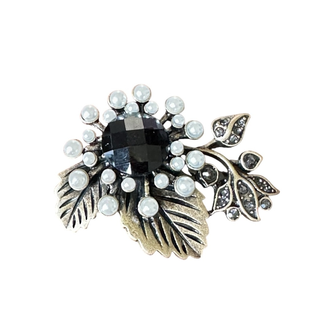 Vintage Style Floral Brooch Pin with Pearl and Rhinestone Accents